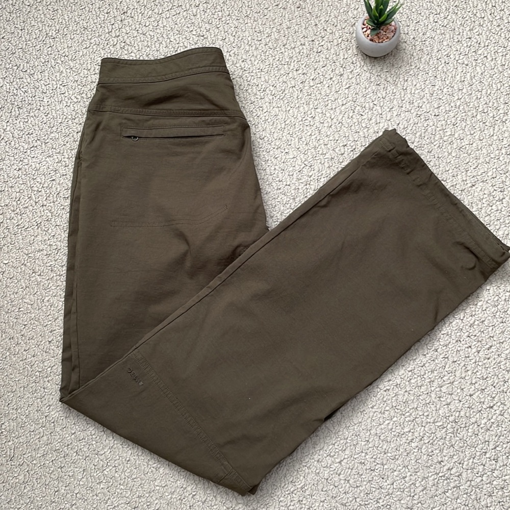 MEC Women’s nylon outdoor pants